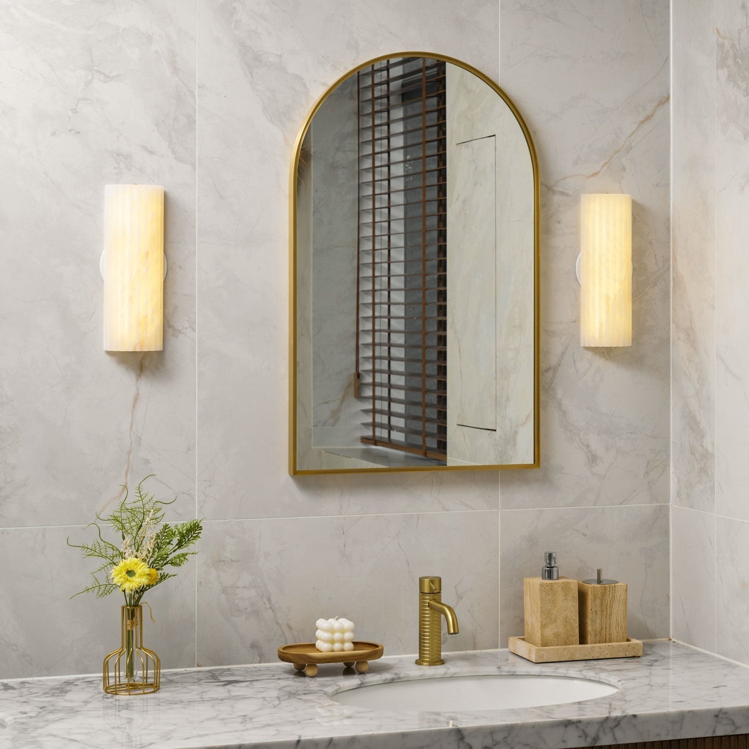 Orcarion Alabaster Wall Lamp - Aura Lighting