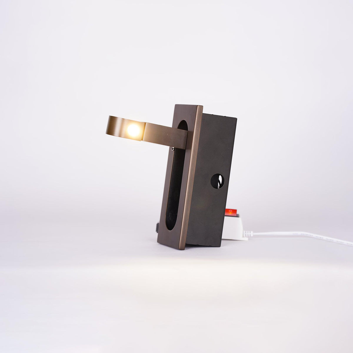 Modern LED Bedside Reading Light - Aura Lighting
