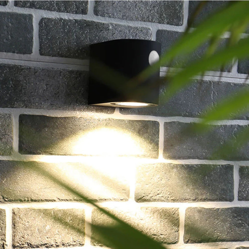 Ray Minimalista Rectangular Metal/Vidrio Aplique de Pared Negro — imagen 25 | Aura Lighting