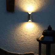 Ray Moderna Foco Metal Aplique de Pared Exterior Blanca/Negra — imagen 5 | Aura Lighting