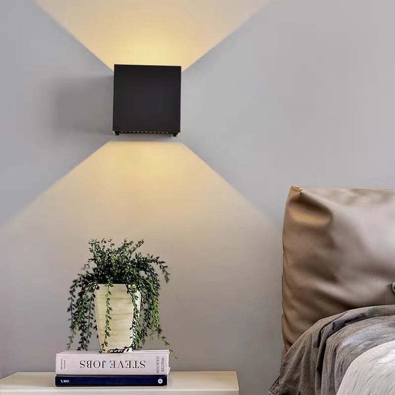 Ray Moderno Doble Foco Metal Aplique de Pared Exterior Negro/Blanco — imagen 12 | Aura Lighting