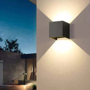 Ray Moderno Doble Foco Metal Aplique de Pared Exterior Negro/Blanco — imagen 2 | Aura Lighting