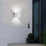 Ray Moderno Doble Foco Metal Aplique de Pared Exterior Negro/Blanco — imagen 6 | Aura Lighting