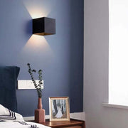 Ray Moderno Doble Foco Metal Aplique de Pared Exterior Negro/Blanco — imagen 8 | Aura Lighting