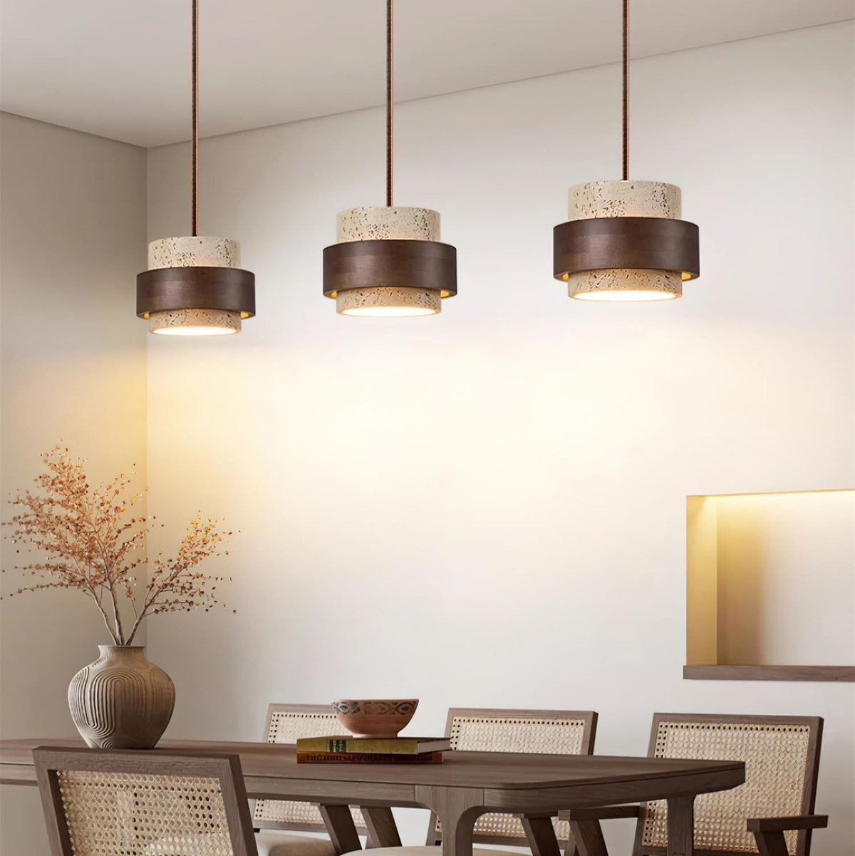 Ritta Lámpara colgante de travertino — imagen 16 | Aura Lighting
