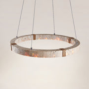Ritta Lámpara Colgante de Travertino en Forma de Anillo — imagen 7 | Aura Lighting