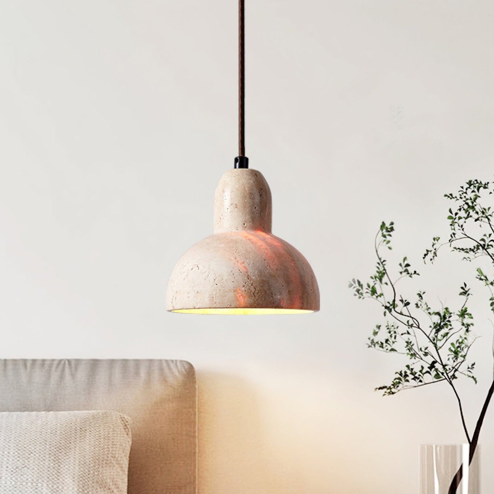 Ritta Lámpara Colgante de Travertino en Forma de Cúpula — imagen 2 | Aura Lighting