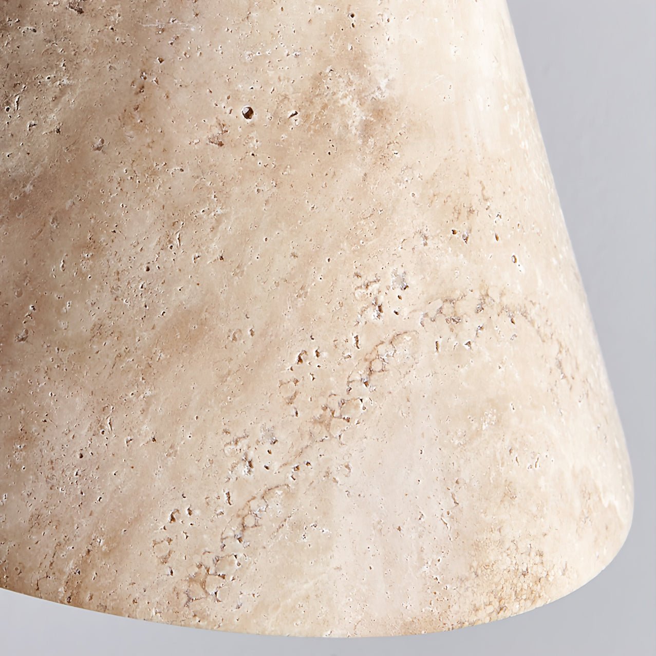 Ritta Lámpara Colgante de Travertino en Forma de Cúpula — imagen 26 | Aura Lighting