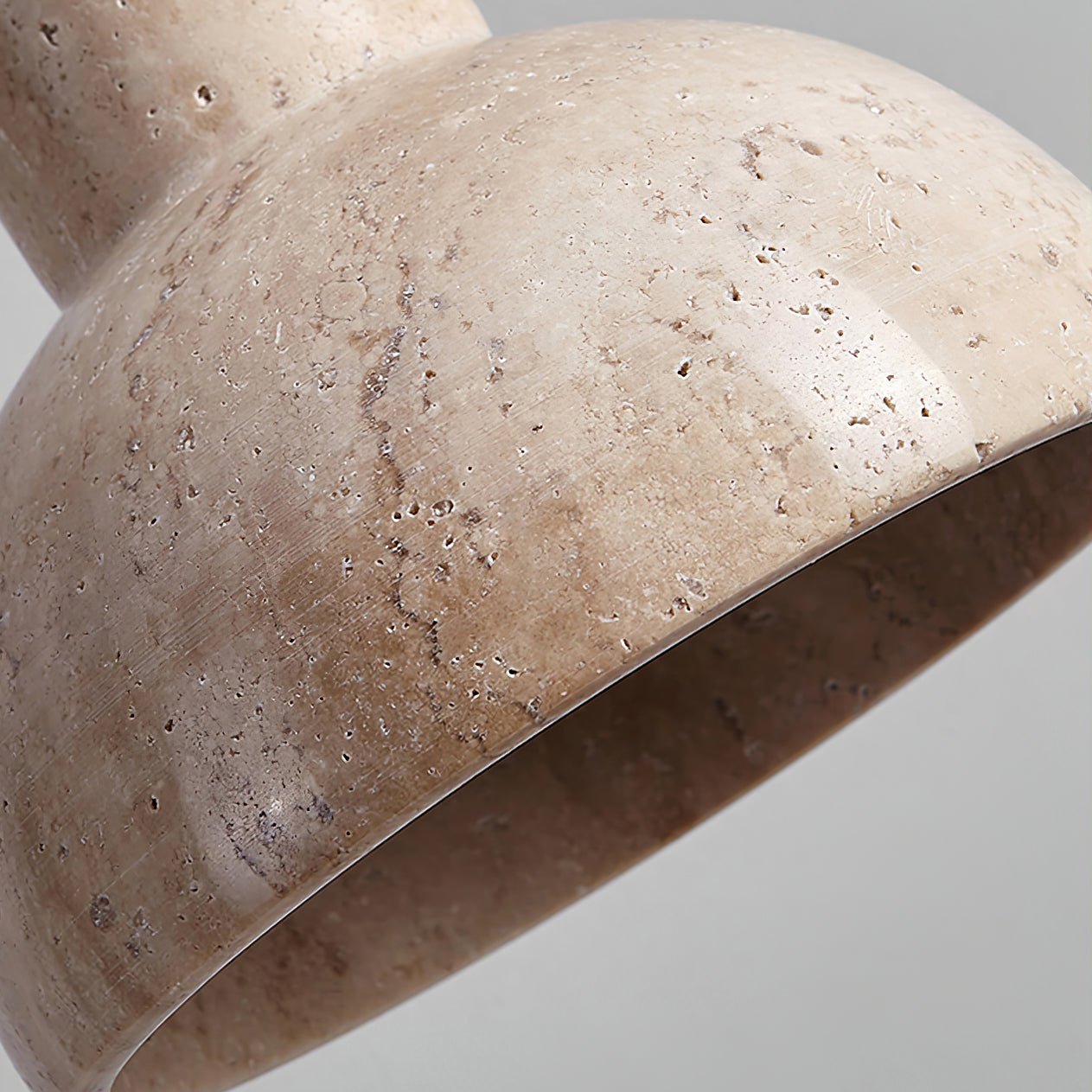 Ritta Lámpara Colgante de Travertino en Forma de Cúpula — imagen 27 | Aura Lighting