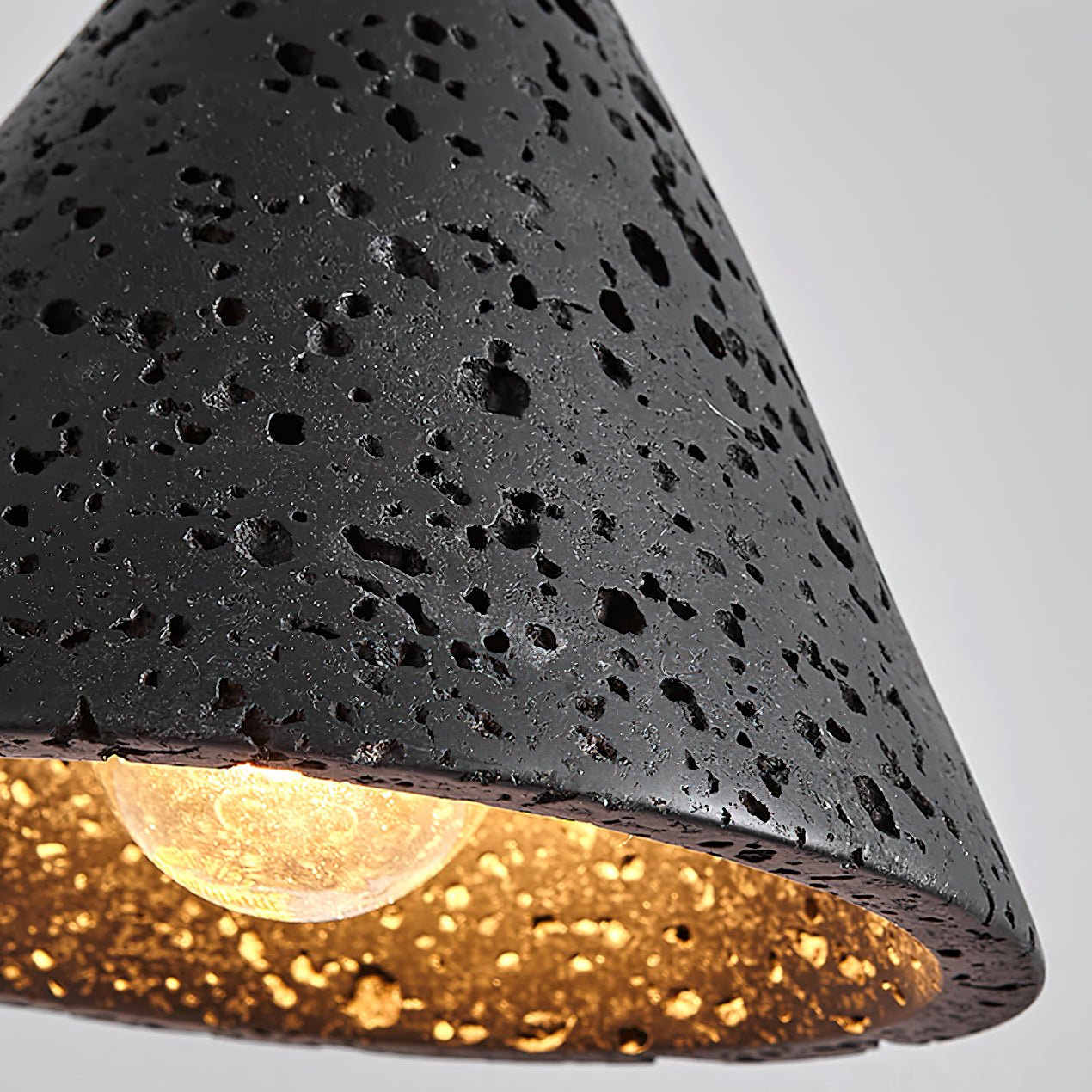 Ritta Lámpara Colgante de Travertino en Forma de Cúpula — imagen 28 | Aura Lighting