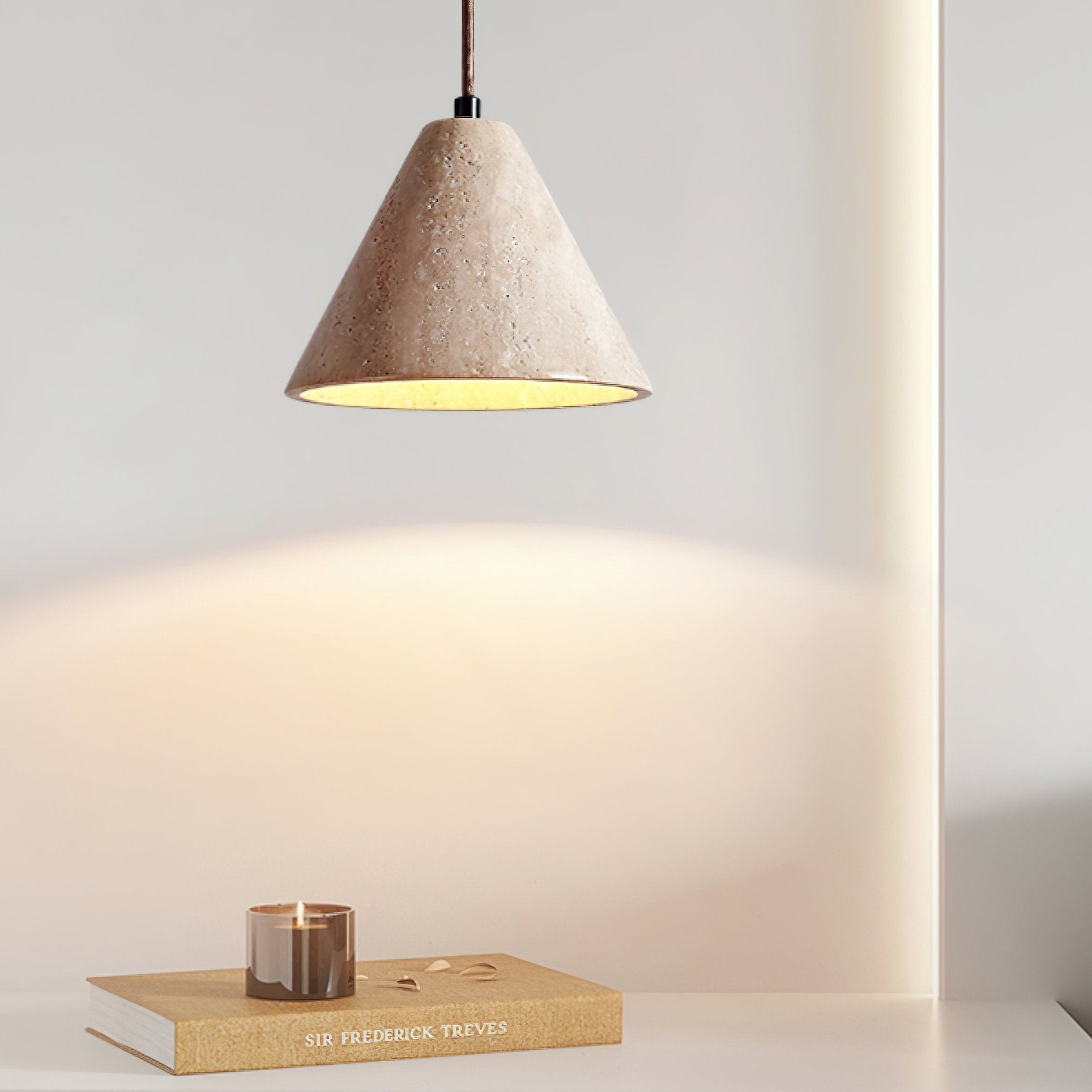 Ritta Lámpara Colgante de Travertino en Forma de Cúpula — imagen 3 | Aura Lighting