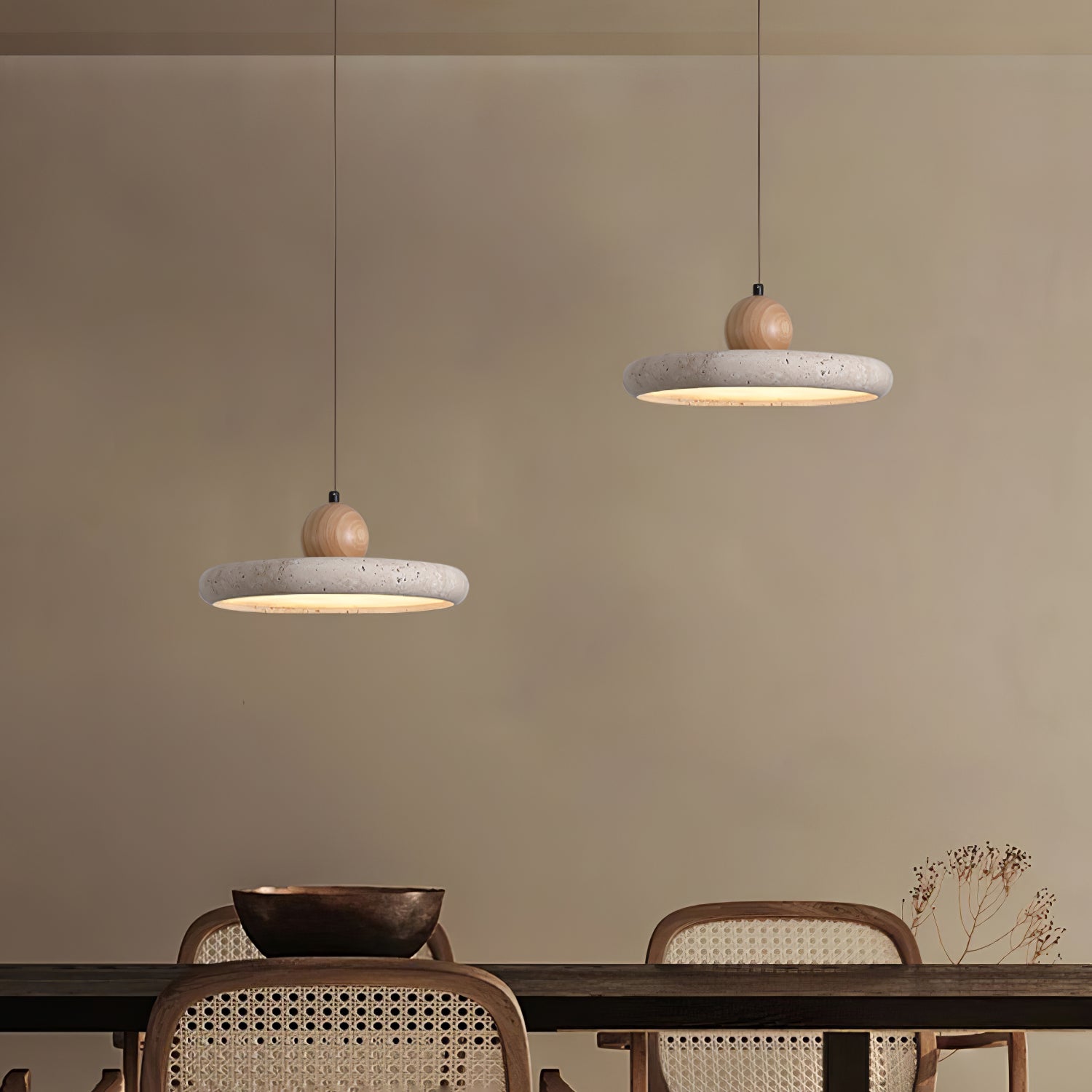 Ritta Lámpara Colgante de Travertino y Madera — imagen 3 | Aura Lighting