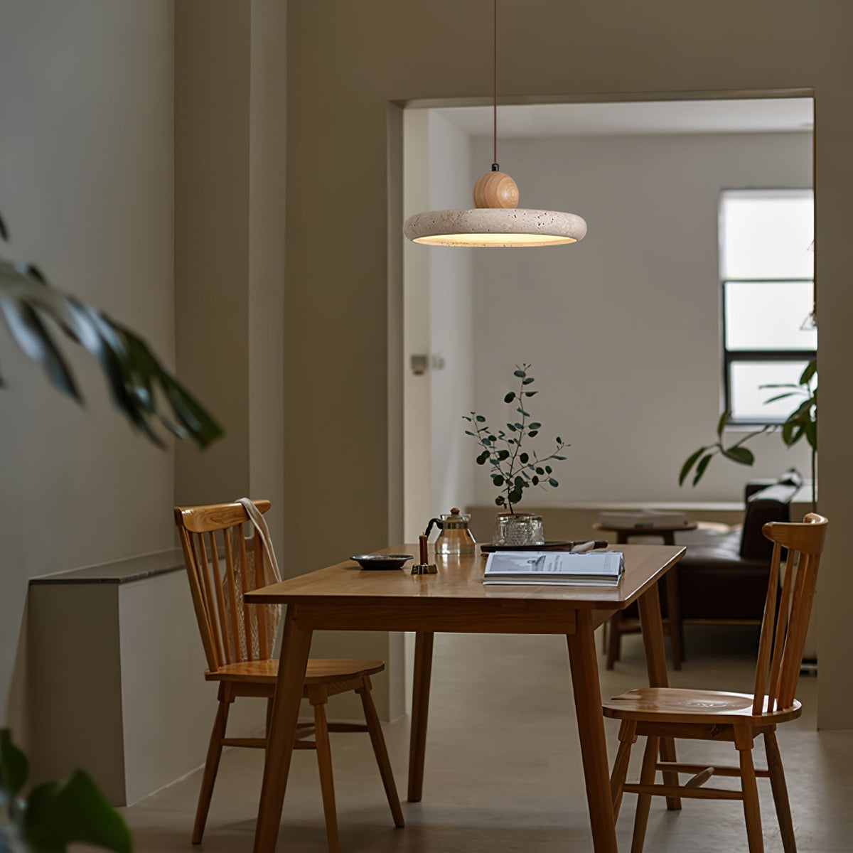 Ritta Lámpara Colgante de Travertino y Madera — imagen 4 | Aura Lighting