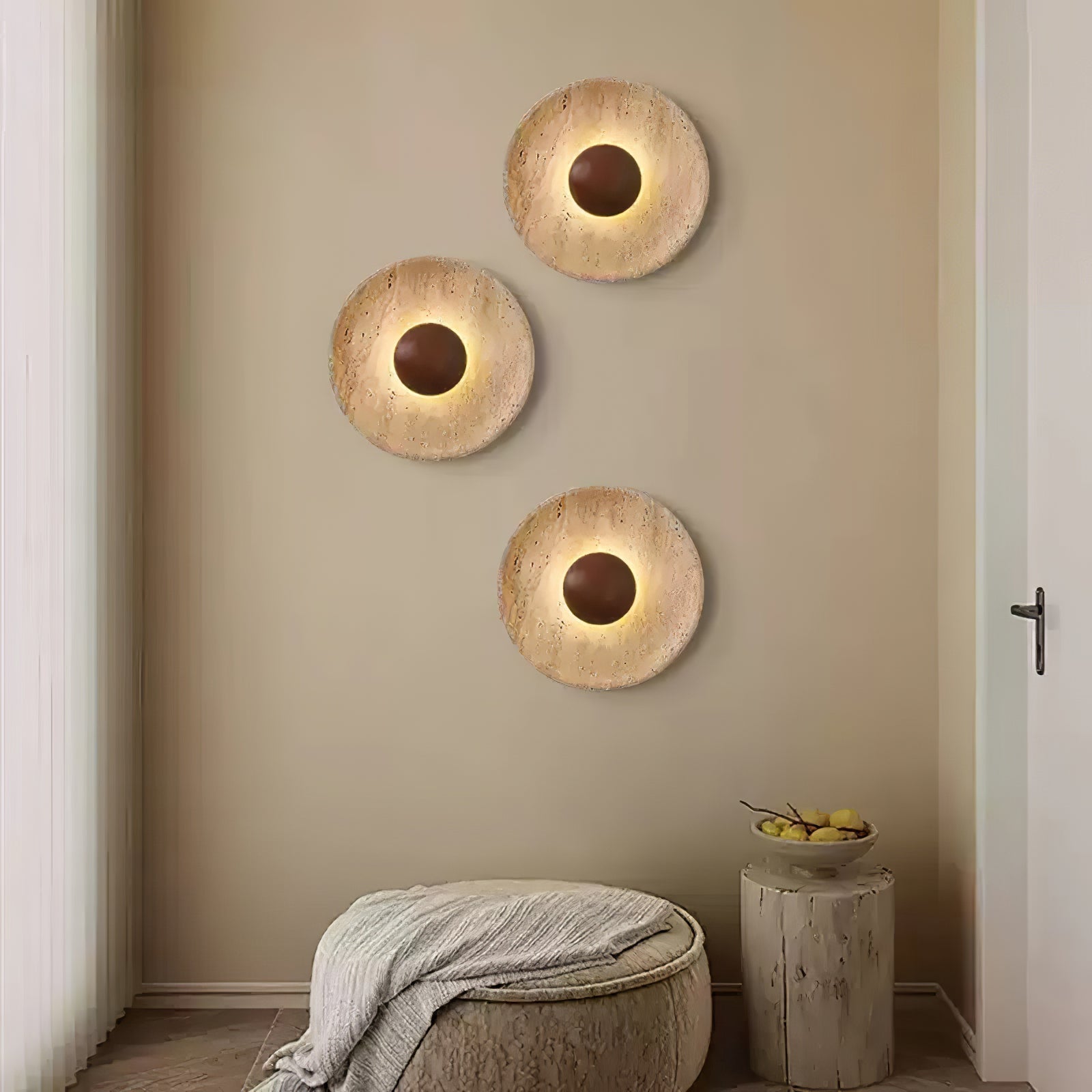 Ritta Lámpara de Pared Sun de Travertino — imagen 10 | Aura Lighting