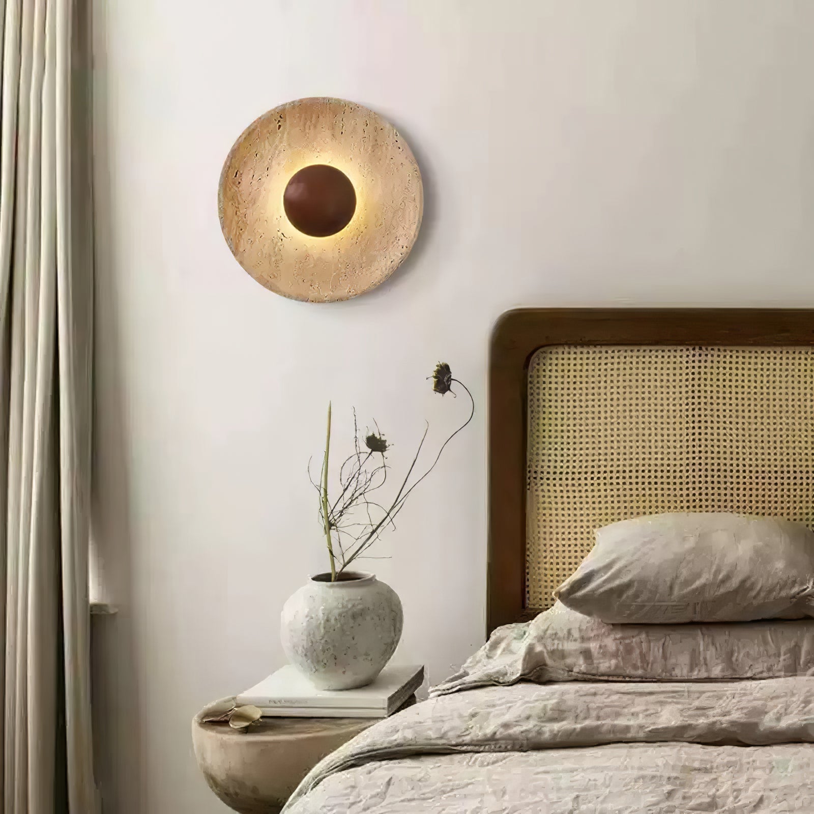 Ritta Lámpara de Pared Sun de Travertino — imagen 11 | Aura Lighting