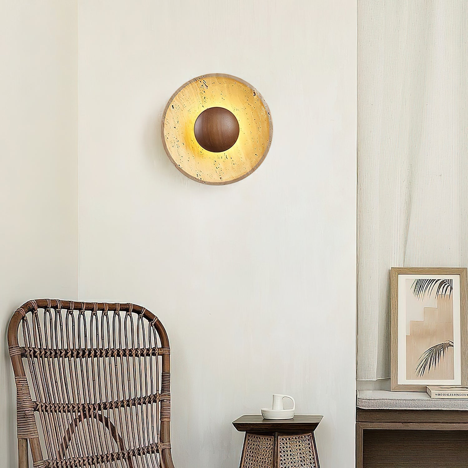 Ritta Lámpara de Pared Sun de Travertino — imagen 3 | Aura Lighting