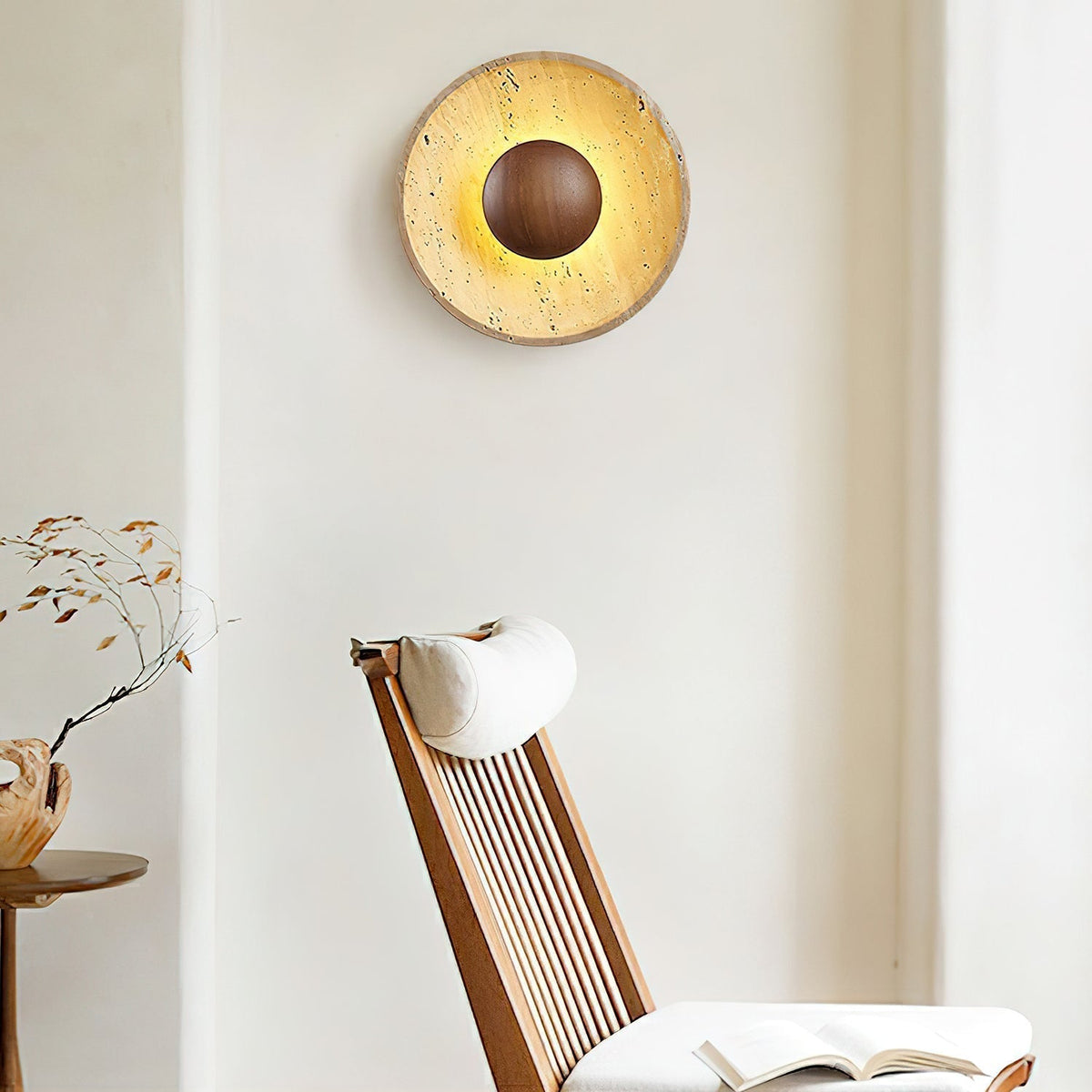 Ritta Lámpara de Pared Sun de Travertino — imagen 4 | Aura Lighting