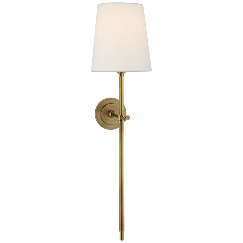 Silva Lámpara de Pared con Pantalla Cónica Blanca de Latón — imagen 32 | Aura Lighting