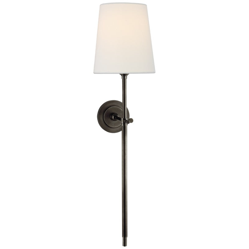 Silva Lámpara de Pared con Pantalla Cónica Blanca de Latón — imagen 33 | Aura Lighting