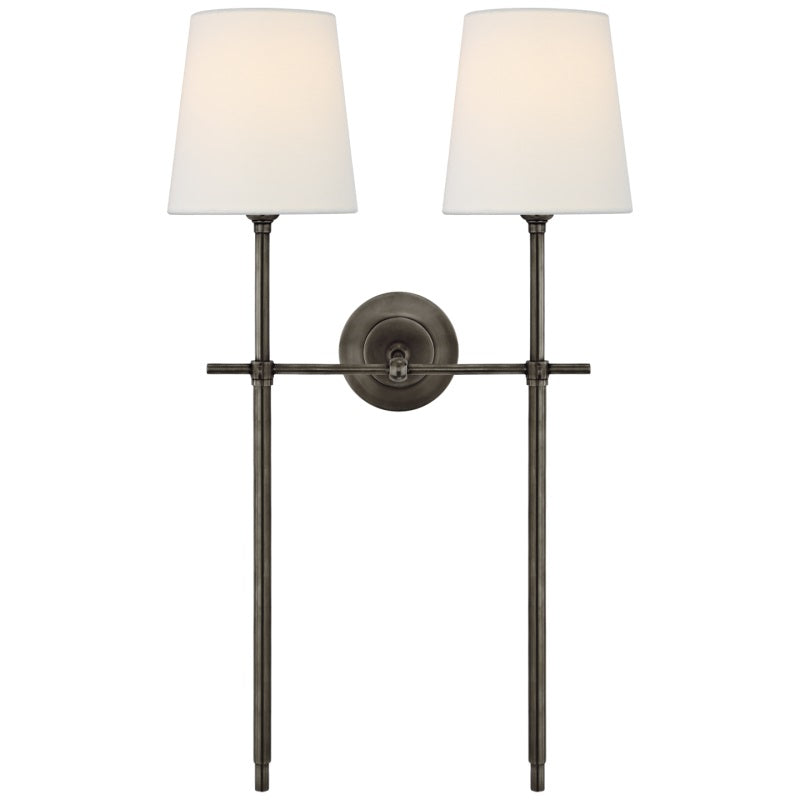 Silva Lámpara de Pared con Pantalla Cónica Blanca de Latón — imagen 36 | Aura Lighting