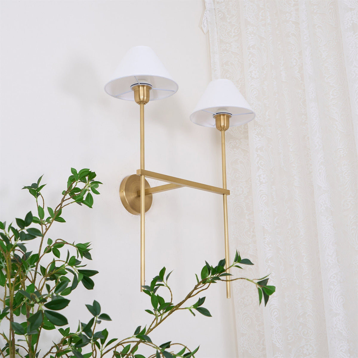 Silva Lámpara de Pared con Pantalla Cónica Blanca de Tela — imagen 23 | Aura Lighting