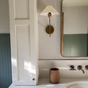 Silva Lámpara de Pared con Pantalla Cónica Blanca de Tela — imagen 6 | Aura Lighting