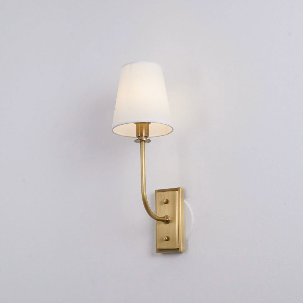 Silva Lámpara de Pared con Pantalla Cónica de Tela — imagen 18 | Aura Lighting
