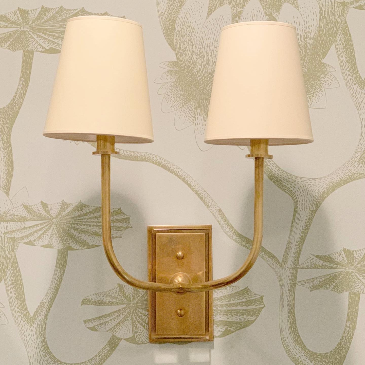 Silva Lámpara de Pared con Pantalla Cónica de Tela — imagen 2 | Aura Lighting