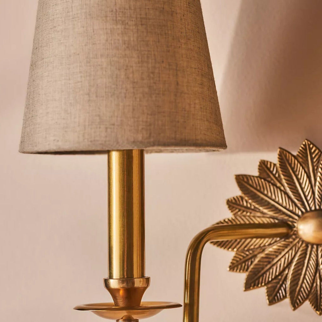 Silva Lámpara de Pared con Placa Posterior Floral — imagen 4 | Aura Lighting
