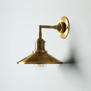 Silva Lámpara de Pared Interior de Latón — imagen 7 | Aura Lighting
