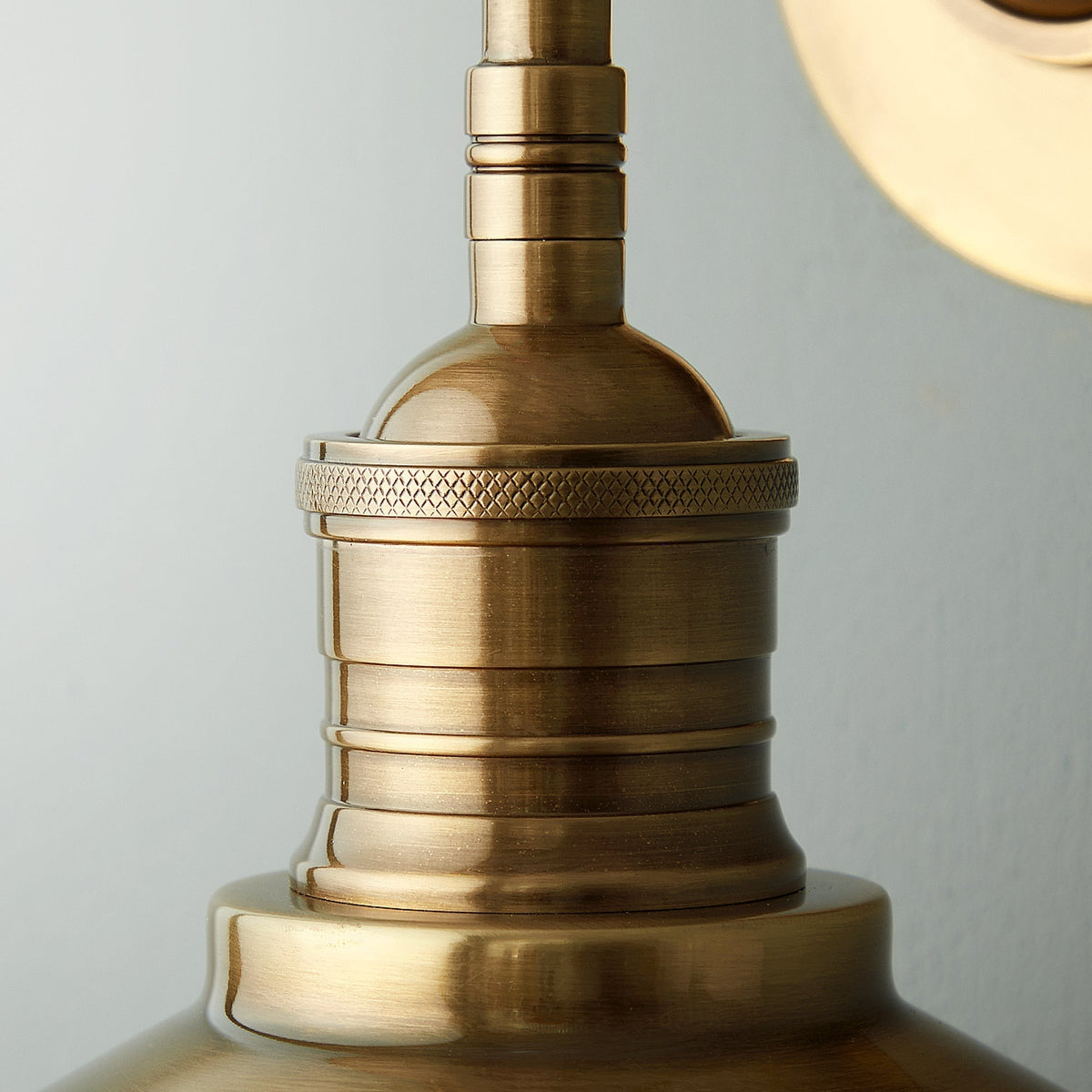 Silva Lámpara de Pared Interior de Latón — imagen 8 | Aura Lighting