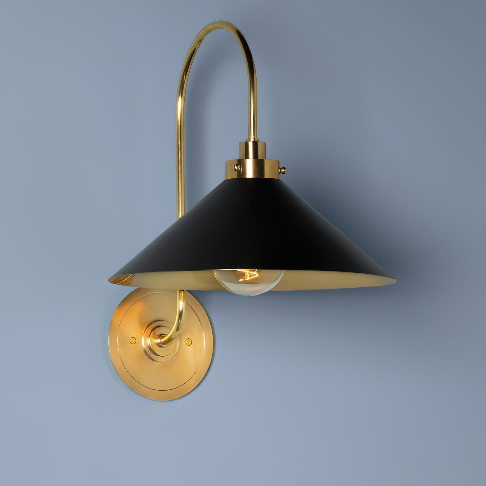 Silva Lámpara de Pared Interior Vintage de Latón — imagen 3 | Aura Lighting