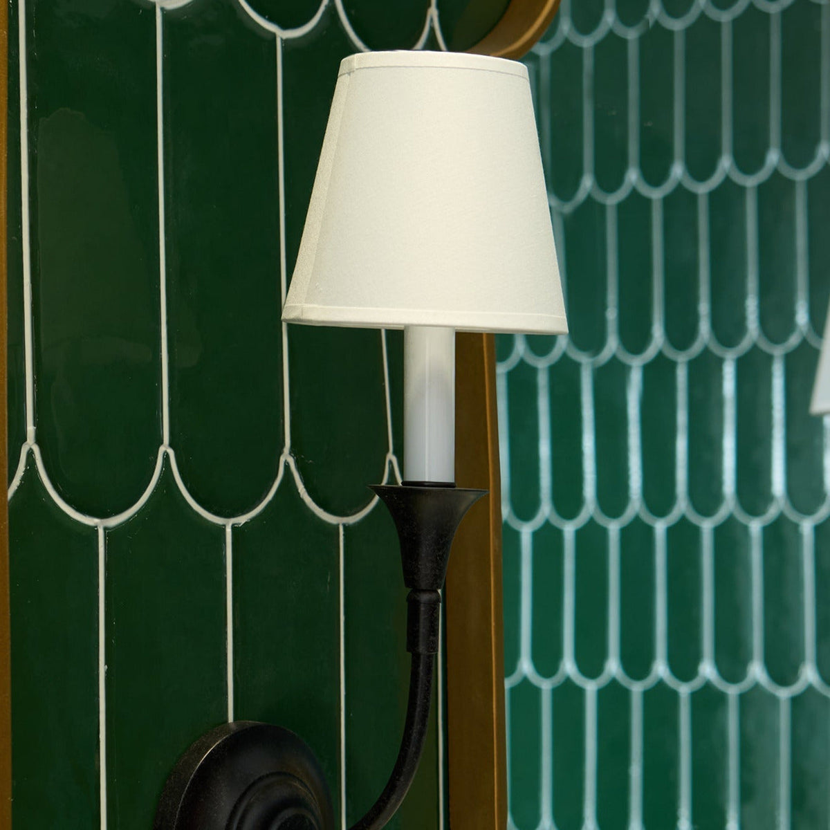 Silva Lámpara de Pared Vintage de Tela con Brazo de Negro/Blanco/Látón — imagen 7 | Aura Lighting