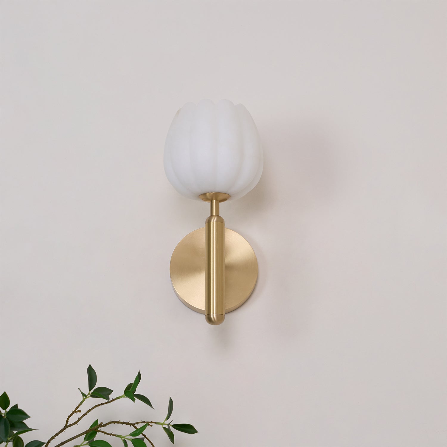 Valentina Lámpara de Pared con Flores de Alabastro — imagen 8 | Aura Lighting