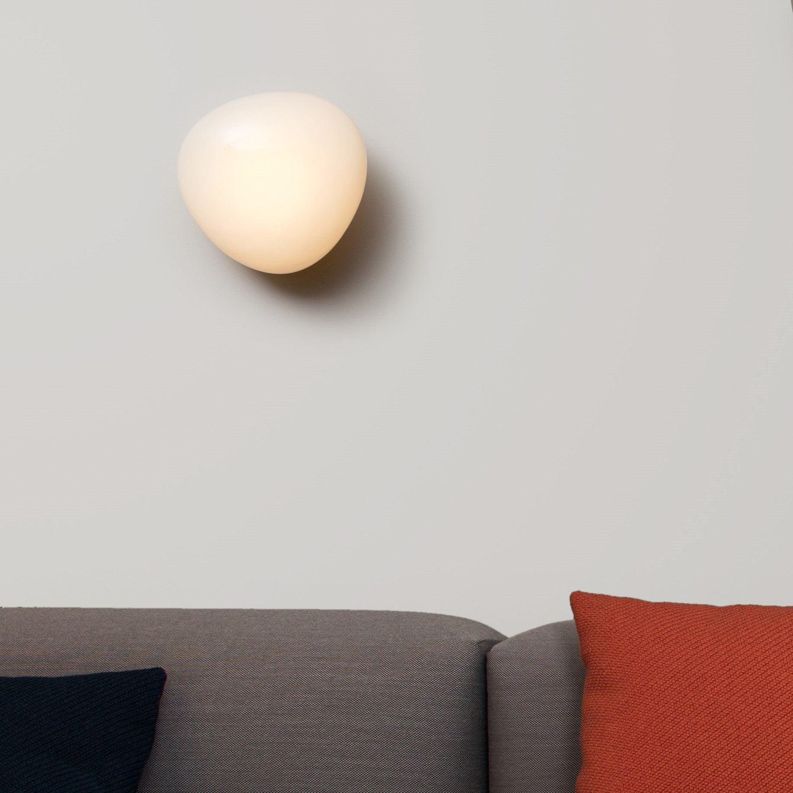Valentina Lámpara de Pared de Vidrio en Forma de Burbuja — imagen 11 | Aura Lighting
