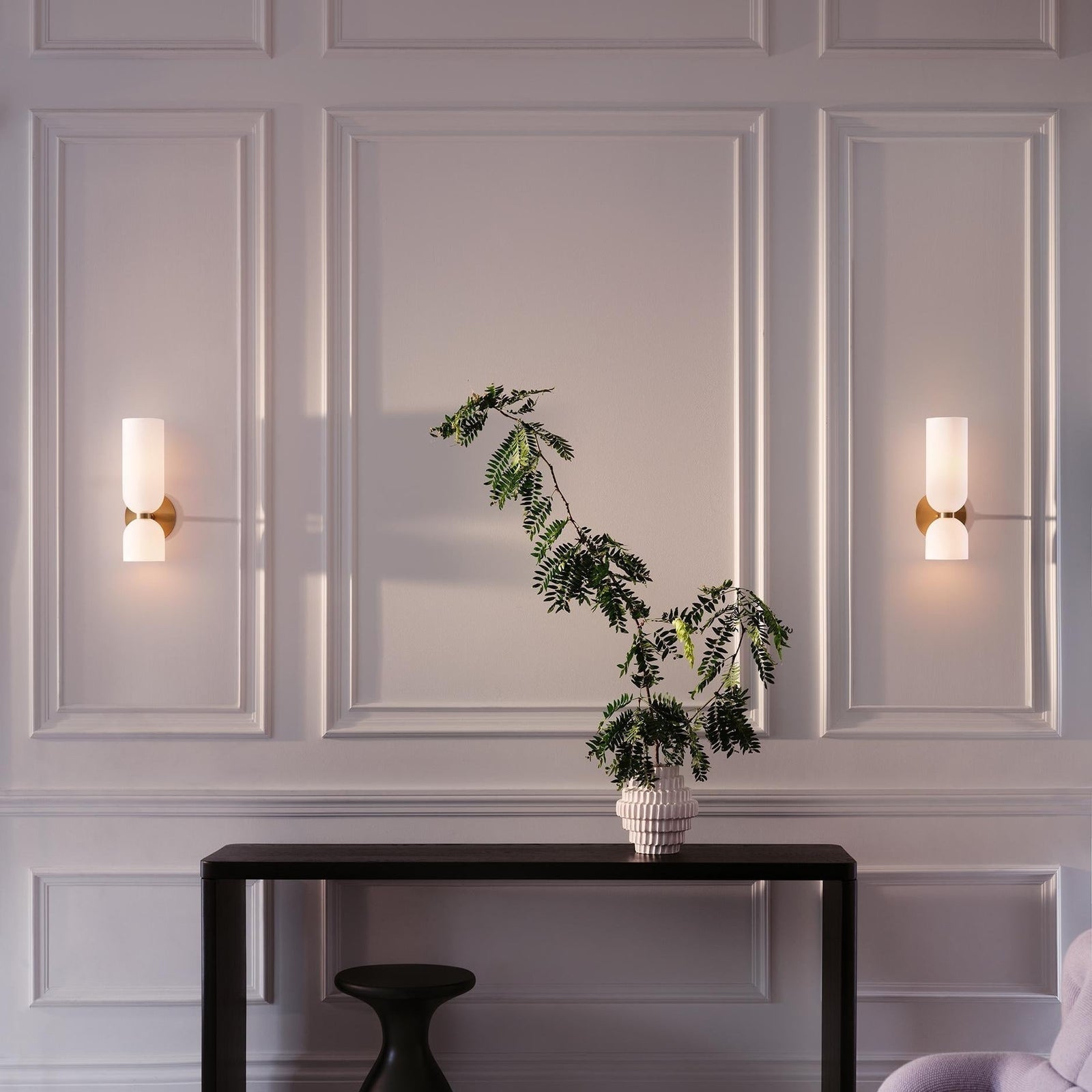 Valentina Lámpara de Pared de Vidrio para Dormitorio Azul/Gris/Blanco — imagen 8 | Aura Lighting