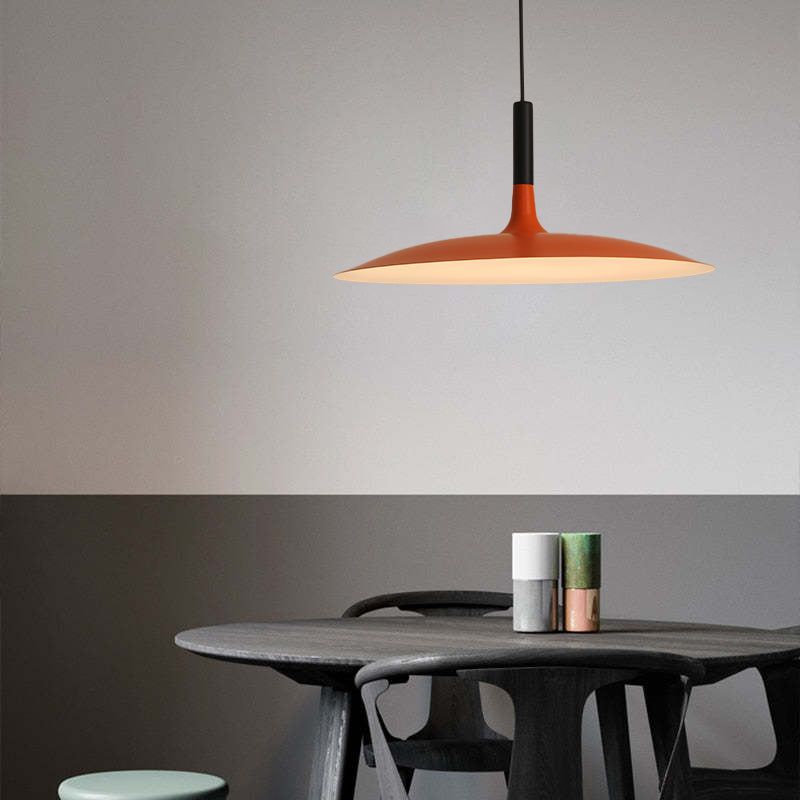 Valentina Moderna Sombrero Metal Lámpara Colgante Negra/Roja/Blanca — imagen 13 | Aura Lighting
