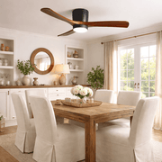 Ventilador de Techo con Luz Ezra Nórdico, primer plano de la luz LED y las aspas de madera