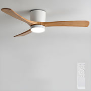 Ventilador de Techo con Luz Ezra Nórdico, primer plano de la luz LED y las aspas de madera