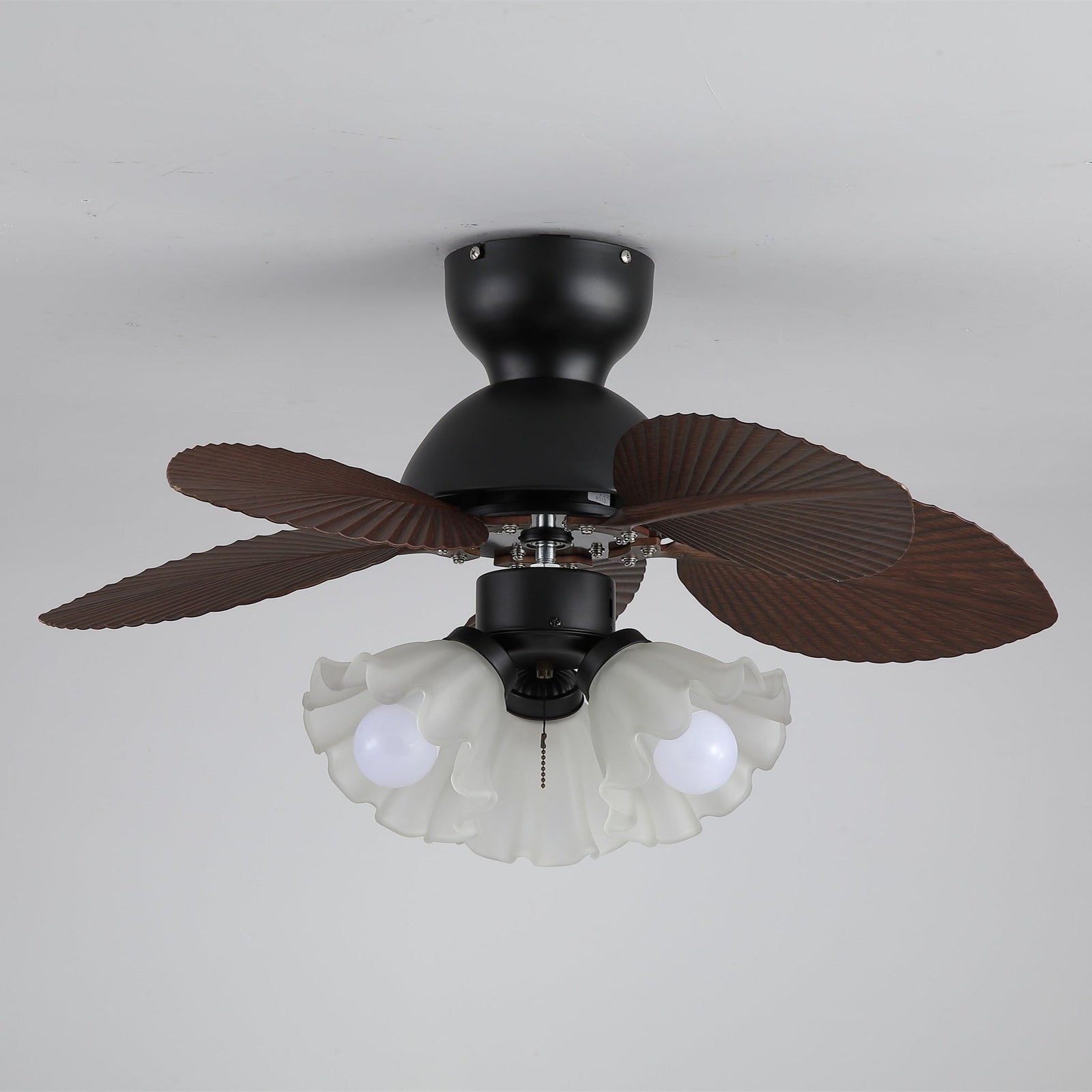 Ventilador de Techo con Luz Qers con luz LED encendida