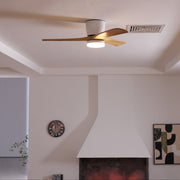 Ventilador de Techo Moderno de Madera Elena con Luz proporcionando luz y circulación de aire