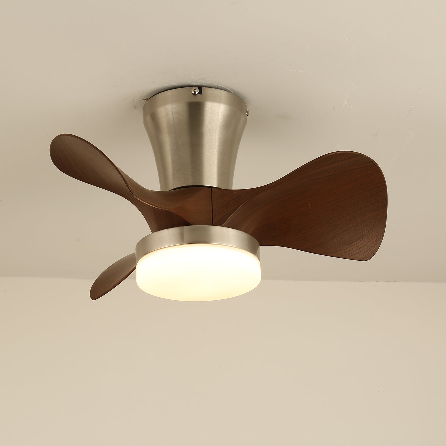 Ventilador de Techo Nera Moderno de Madera con Luz, ilustrando las dimensiones