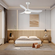 Ventilador de Techo Moderno Velix de Madera con Luz instalado en un techo