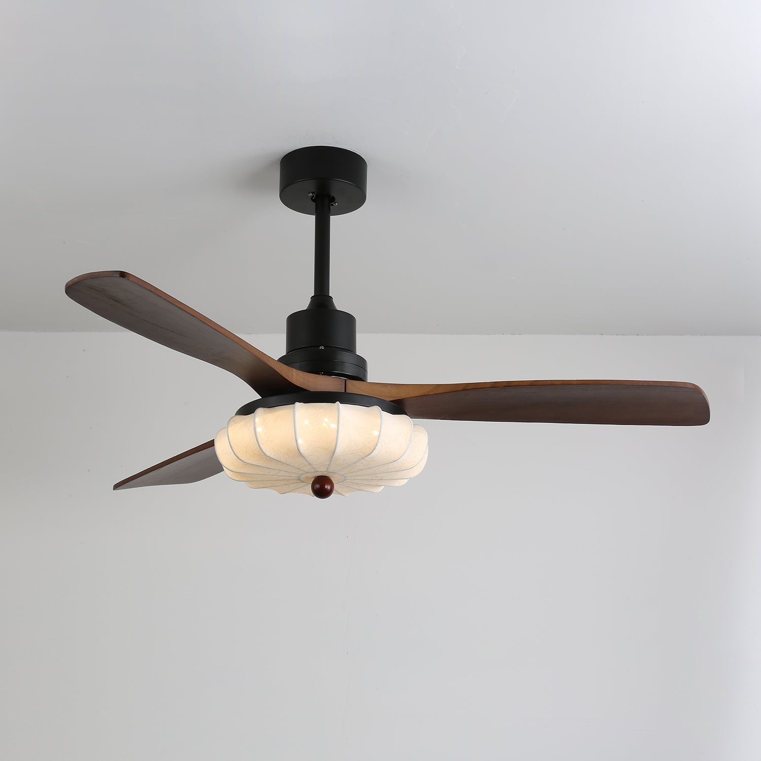 Ventilador de Techo Ventra en un ambiente de sala de estar moderna